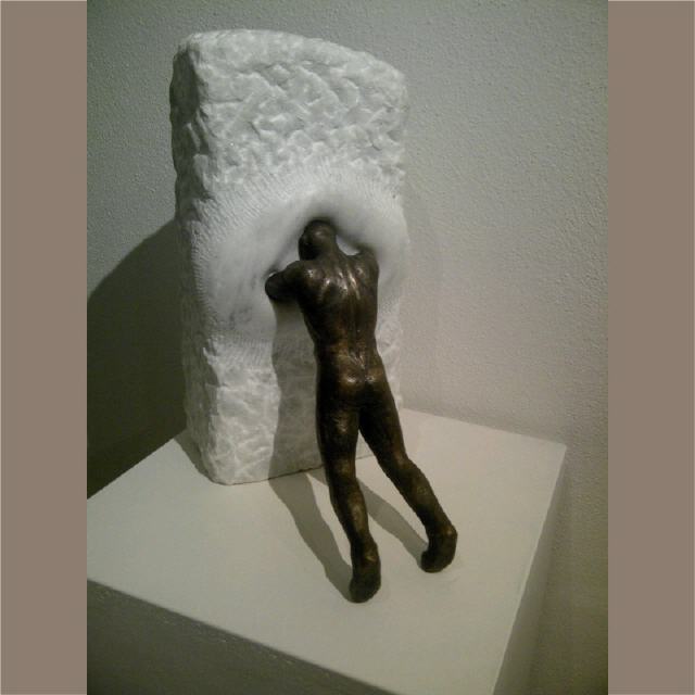 Der Bildhauer / 2002 / Bronze, Carrara Marmor / H41 cm / RW500