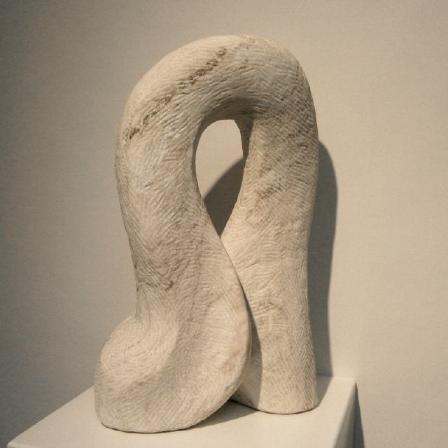Verbunden / 2018 / Marmor (Italien) / H53 cm / 40 kg / RW520