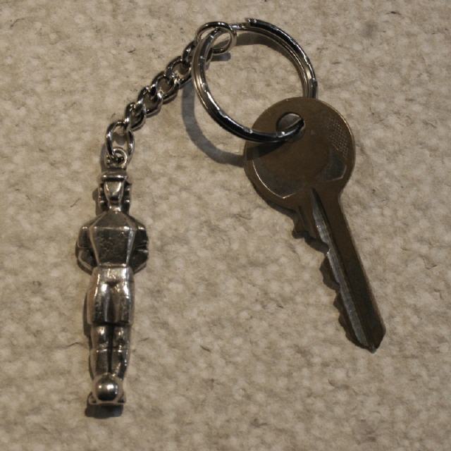 Anh&auml;nger "BRUNO" / Messing / L52 mm + Kette / RW550M 