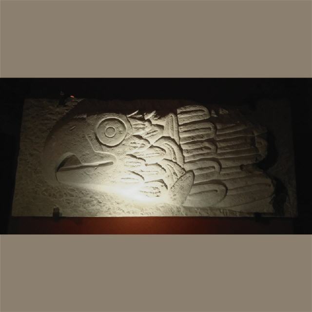 Adler, aztekisch (Relief) / 2020 / Kalkstein / B118 x H50 x 18 cm / RW562