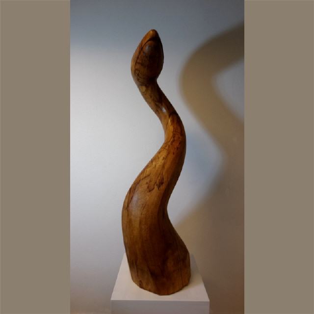 Nessie / 2019 / Holz (Ahorn), ge&ouml;lt / H123 cm / RW540