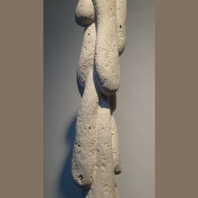 Tropfensäule #2 / 2021 / Kalkstein / D16 x H107 cm / RW578 